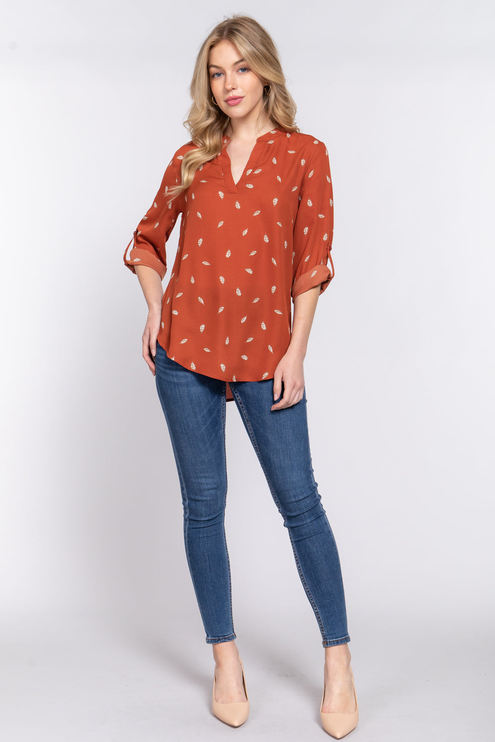 3/4 Roll Up Slv V-neck Print Blouse