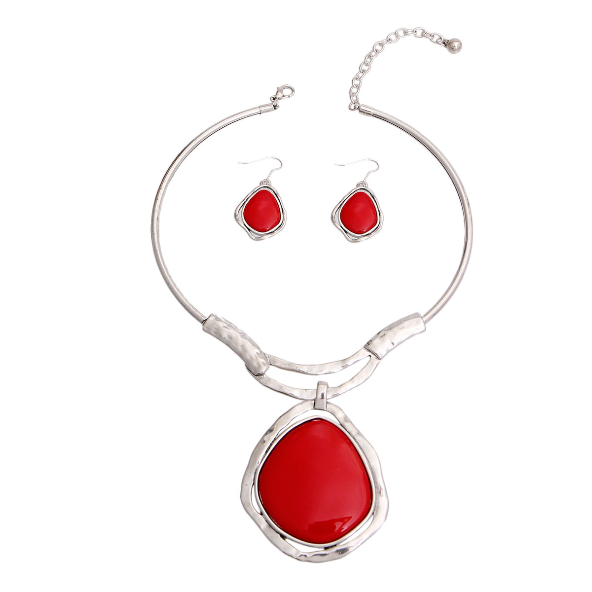 Red Hammered Metal Rigid Choker