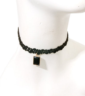 Pendant Choker