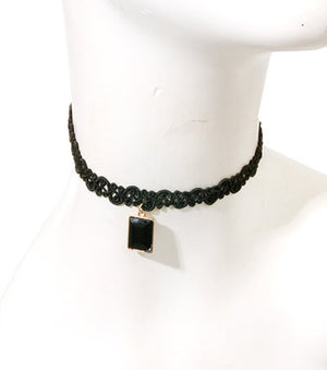 Pendant Choker